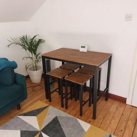 Bright - Central - Sleeps 10 Edinburgh Bagian luar foto