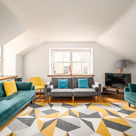 Bright - Central - Sleeps 10 Edinburgh Bagian luar foto